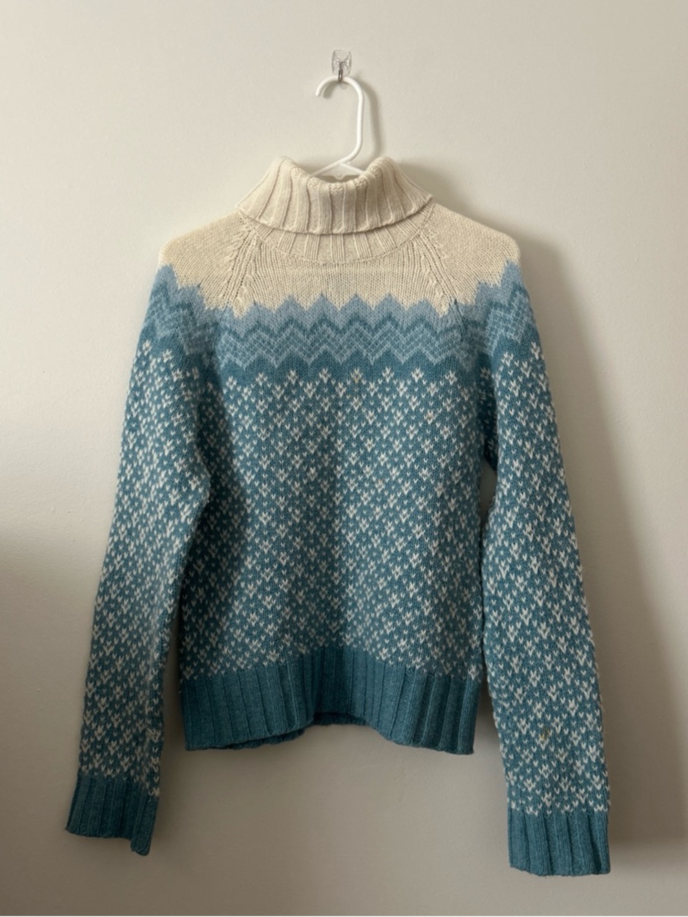 American Eagle Outfitters Cream & Blue Fair Isle Turtleneck Sweater